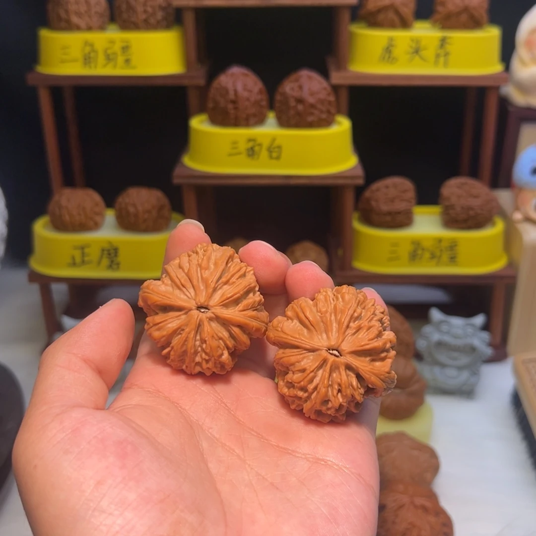 文玩核桃吊坠全品44平谷暴雪