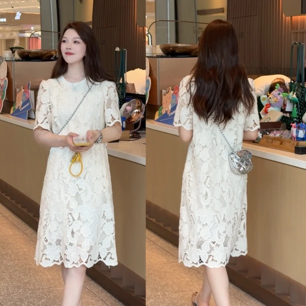 法式复古夏季新款镂空设计感连衣裙洋气显瘦舒适中长款裙8