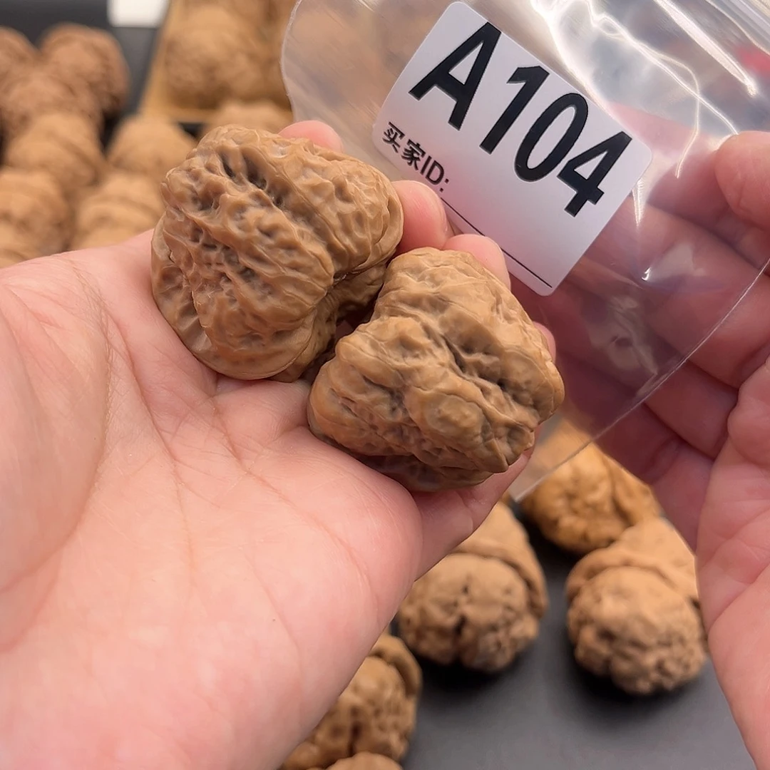 桃核吊坠阿*蛙蛙精品福利