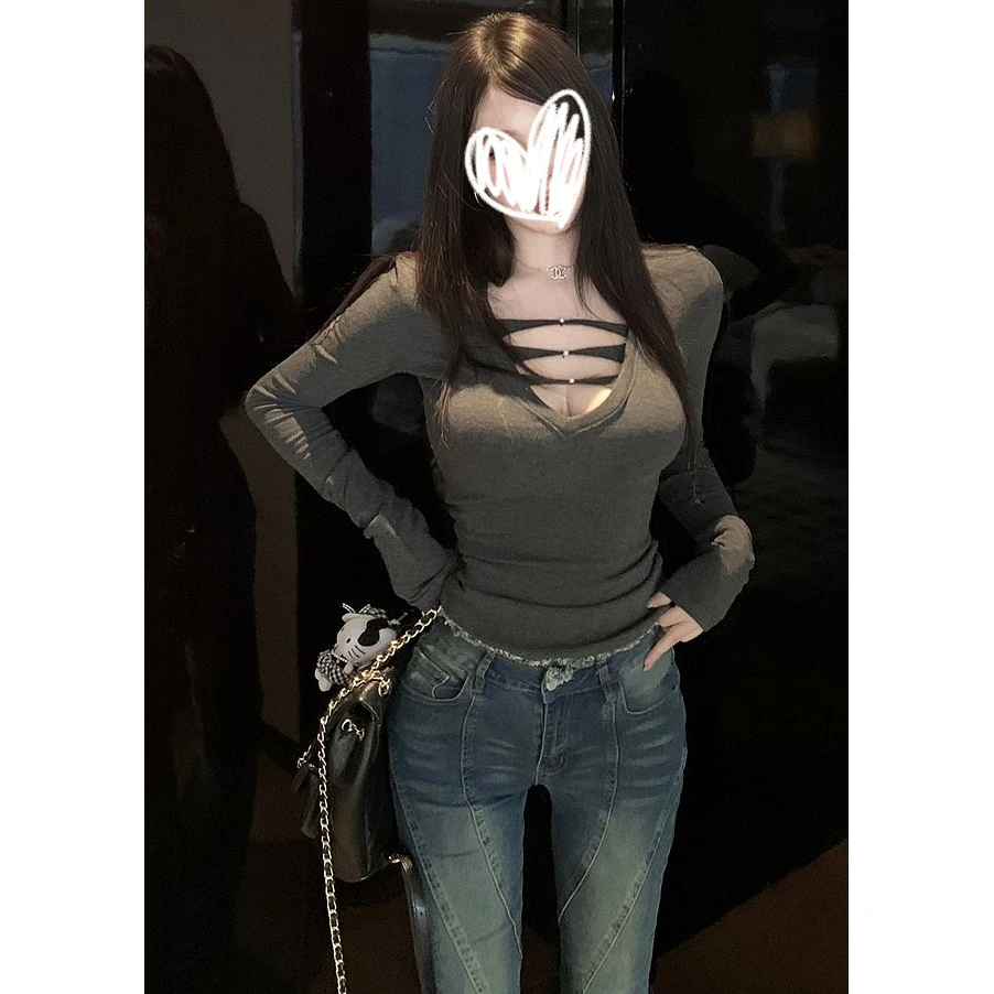 新款时尚洋气百搭V领镂空加绒长袖内搭T恤女装秋冬修身打底衫上衣