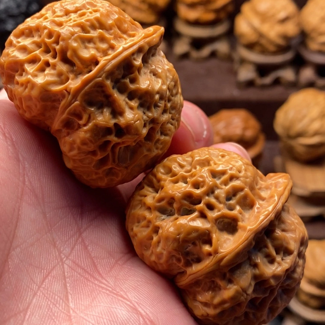 把件文玩核桃铁核桃