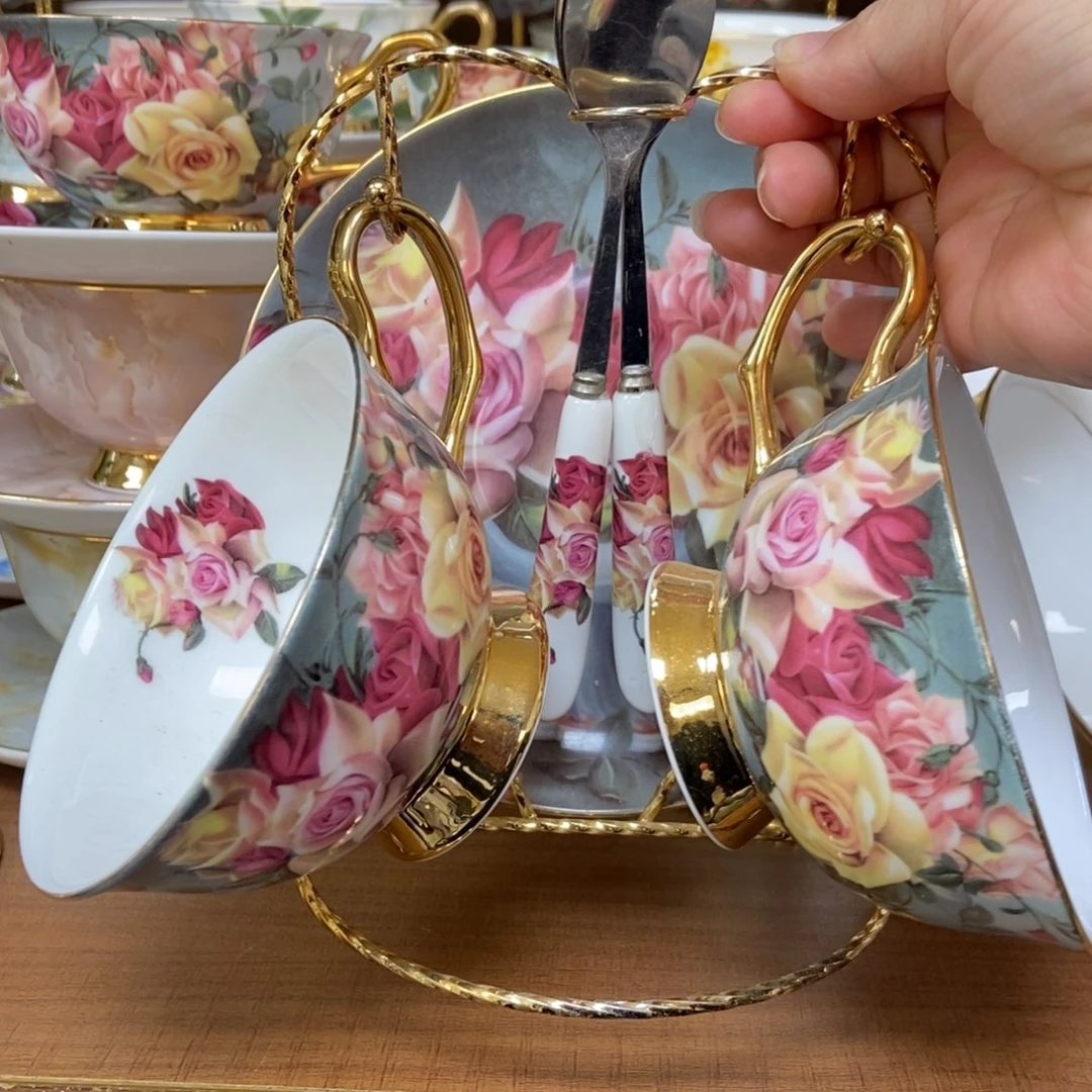 摆件经典玫瑰两杯两碟两勺送杯架快递装