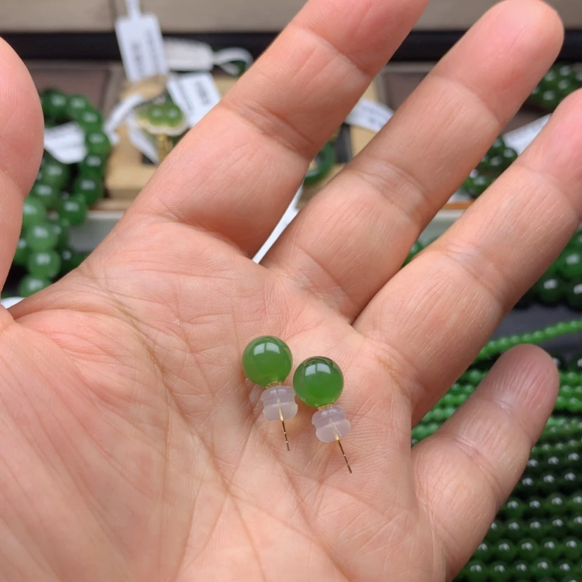 【闪购商品】18K金镶嵌和田玉耳饰8m m