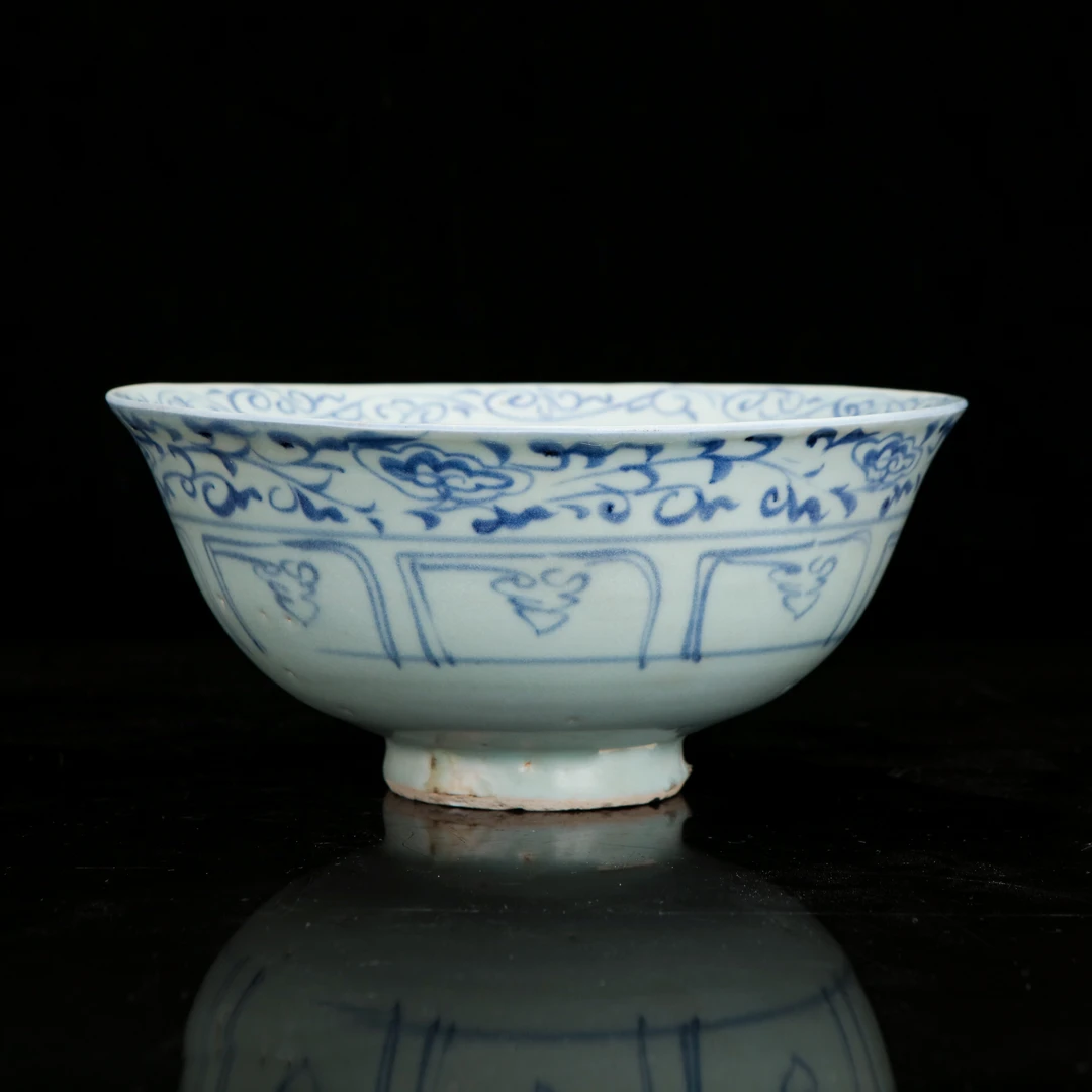 【古董拍卖】14. 青花缠枝莲纹碗（红队）