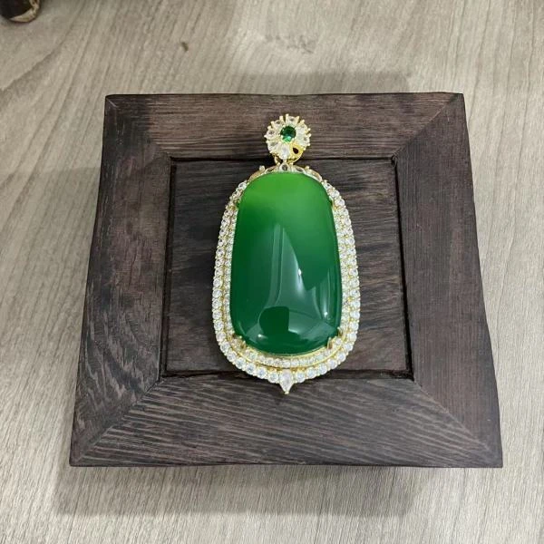 天然 玉石 绿玉髓吊坠YS234