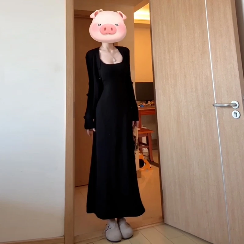 黑色吊带连衣裙子女2025新款开春装穿搭辣妹修身气质长裙套装0251