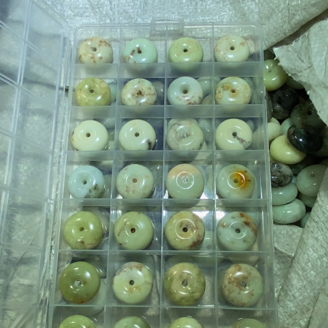 蛇纹石玉未镶嵌颈饰152