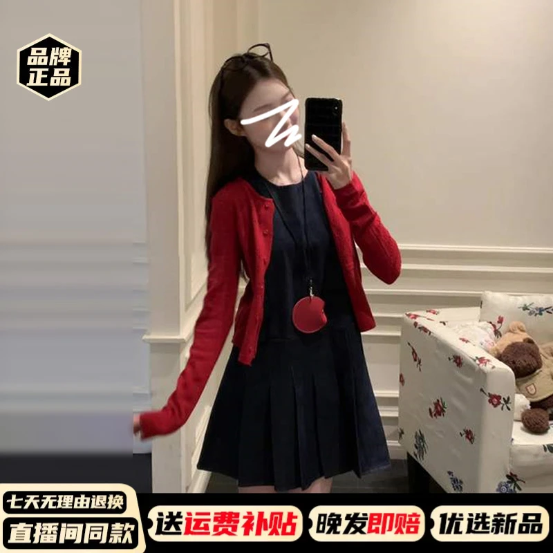 2025新款春夏季复古港风穿搭红色针织开衫上衣女装小个子百搭0955