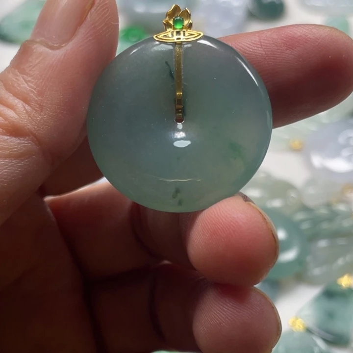 翡翠未镶嵌颈饰缅甸天然翡翠平安扣