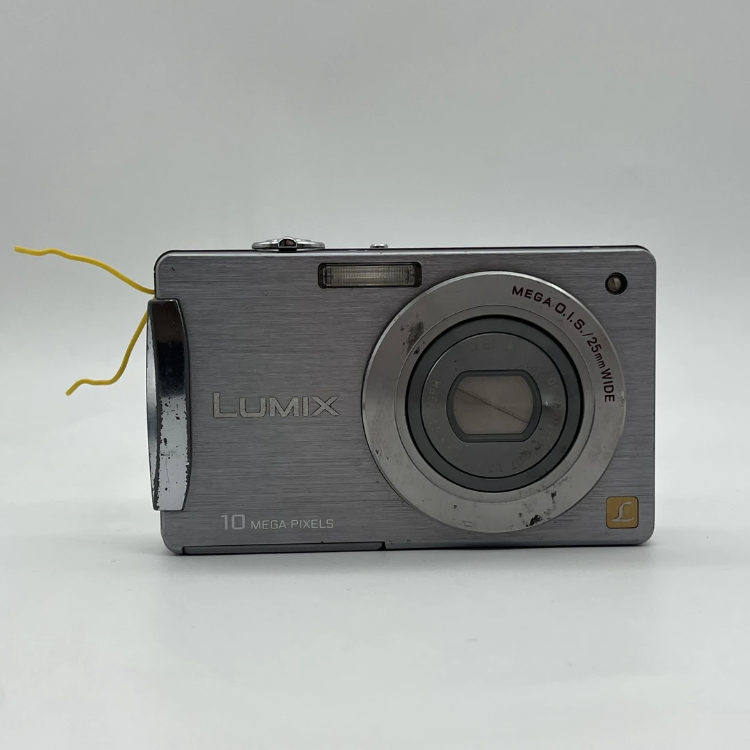 8新 Panasonic/松下 FX520二手数码相机CCD  屏幕轻微泛黄不影响