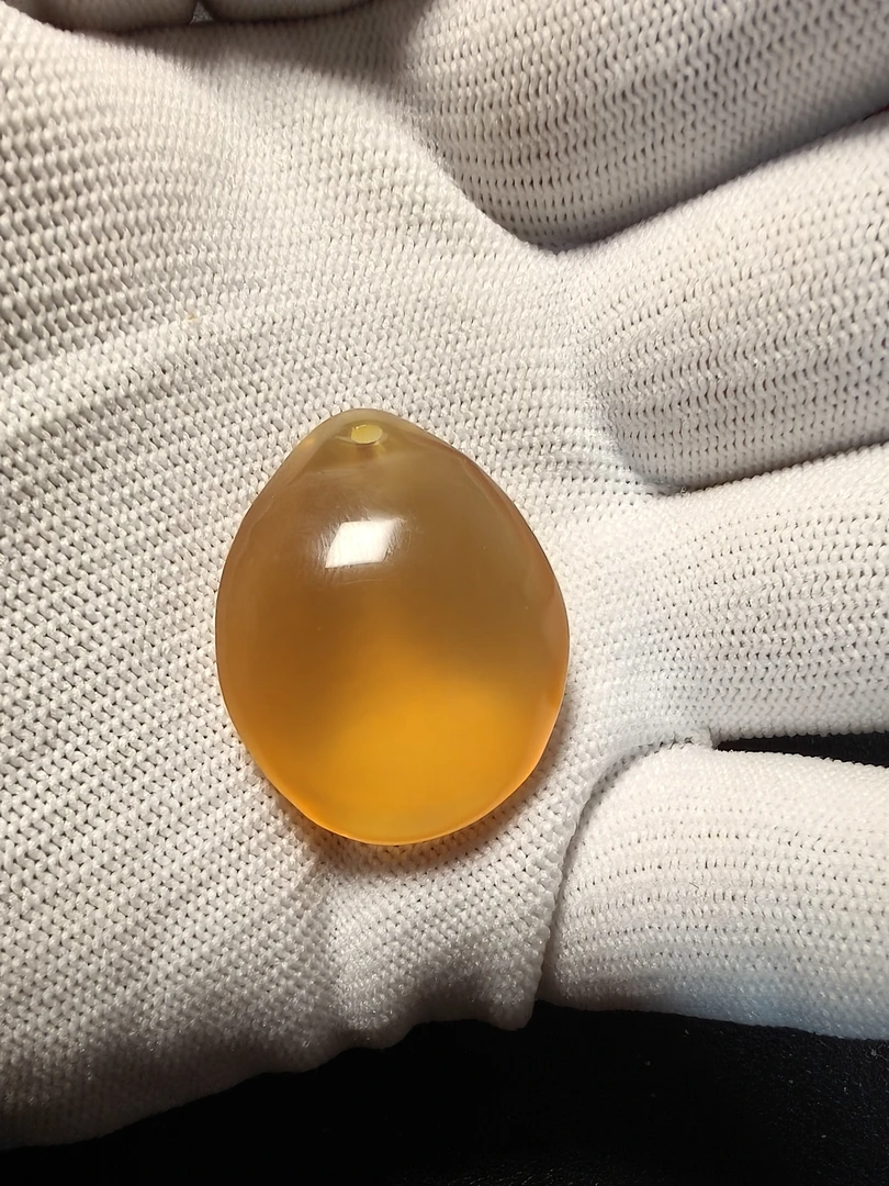 鱼惊石纯天然青鱼石儿童女士款精致陶瓷吊坠4.5克创意青鱼石吊坠