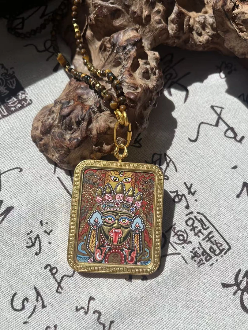 手绘唐卡双龙凸金扎基拉姆本尊唐卡藏式唐卡吊坠