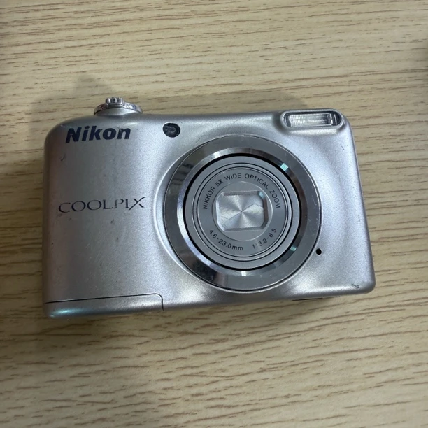 9新 Nikon/尼康 A10，自备五号电池，no退no换