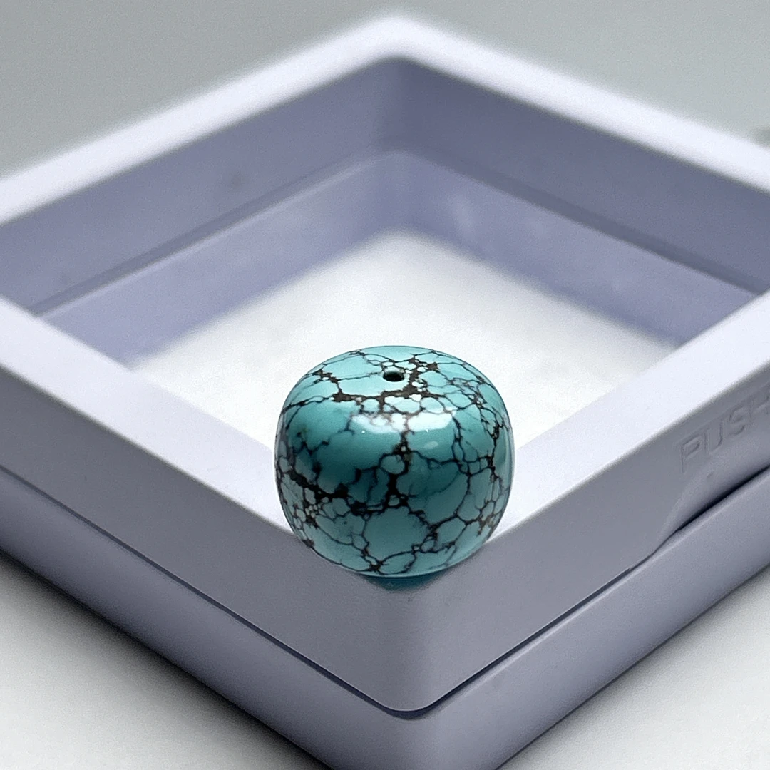 湖北竹山原矿高瓷高蓝绿松石网花老型15.7mm