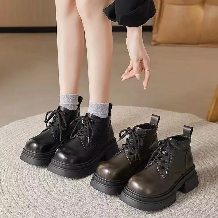 【子杉设计师专属】经典高级感2024年新款时尚百搭厚底休闲短靴360