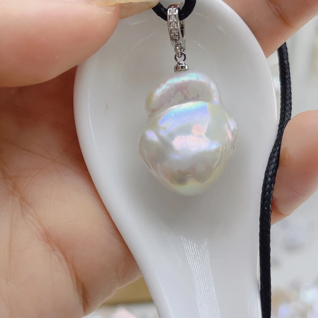 颈饰未镶嵌淡水珍珠