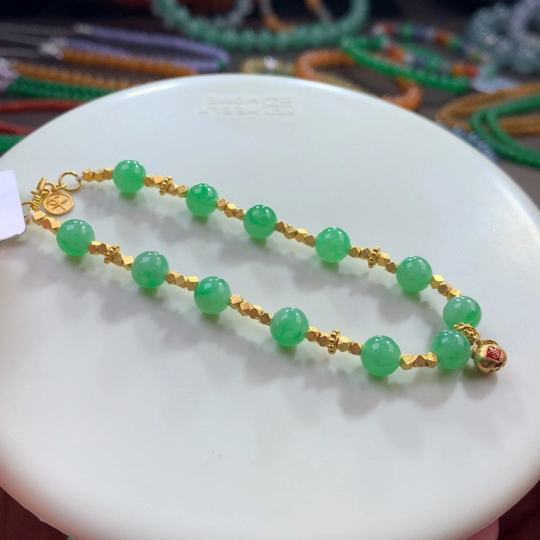 翡翠未镶嵌手链翡翠冰甜绿卡6+