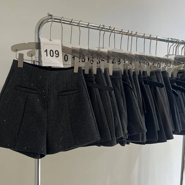 【莜米工厂定制-灰色组】女装短裤显瘦时尚百搭秋冬气质休闲半身