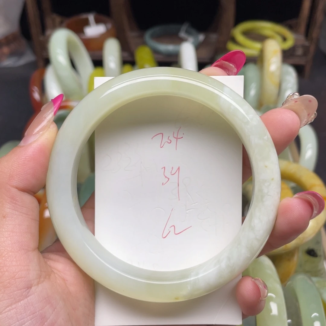 未镶嵌蛇纹石玉手镯