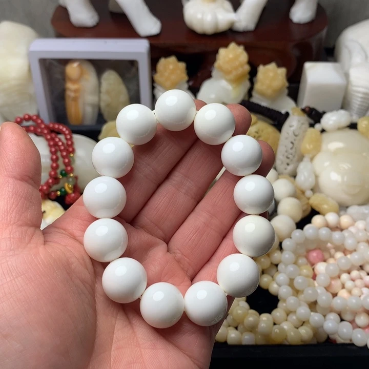 大果紫檀（缅甸花梨）1.6白13颗