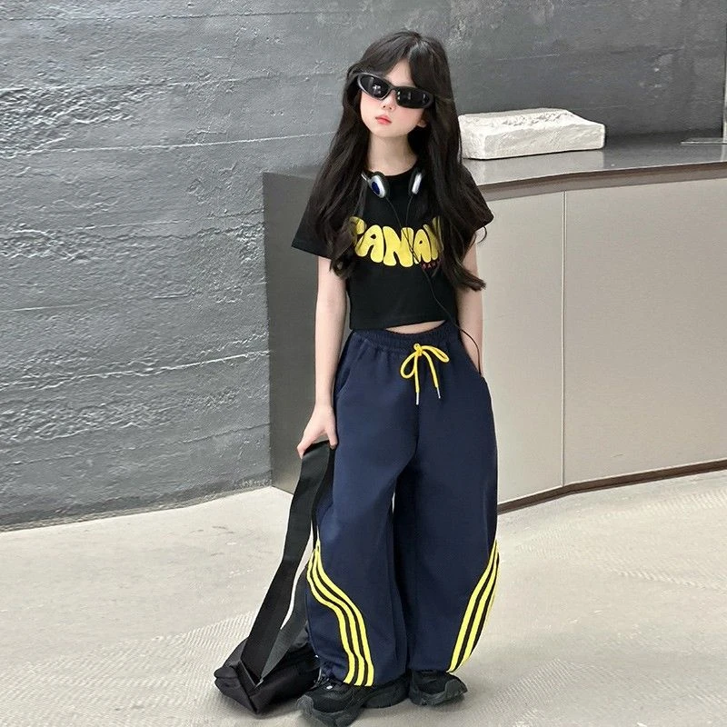 女童夏装套装2025新款中大童T恤上衣运动裤儿童短袖弯刀裤两件套9