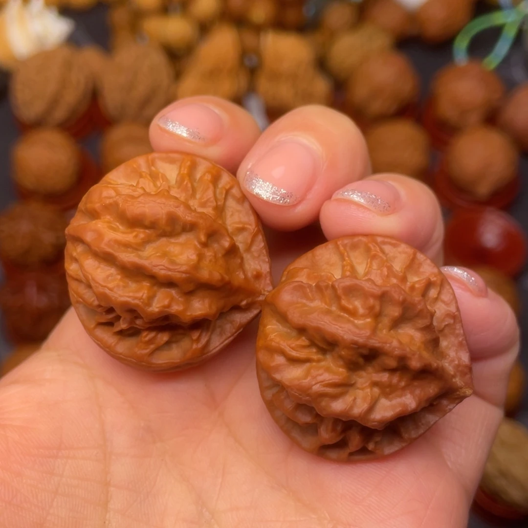 吊坠文玩核桃朱砂骨