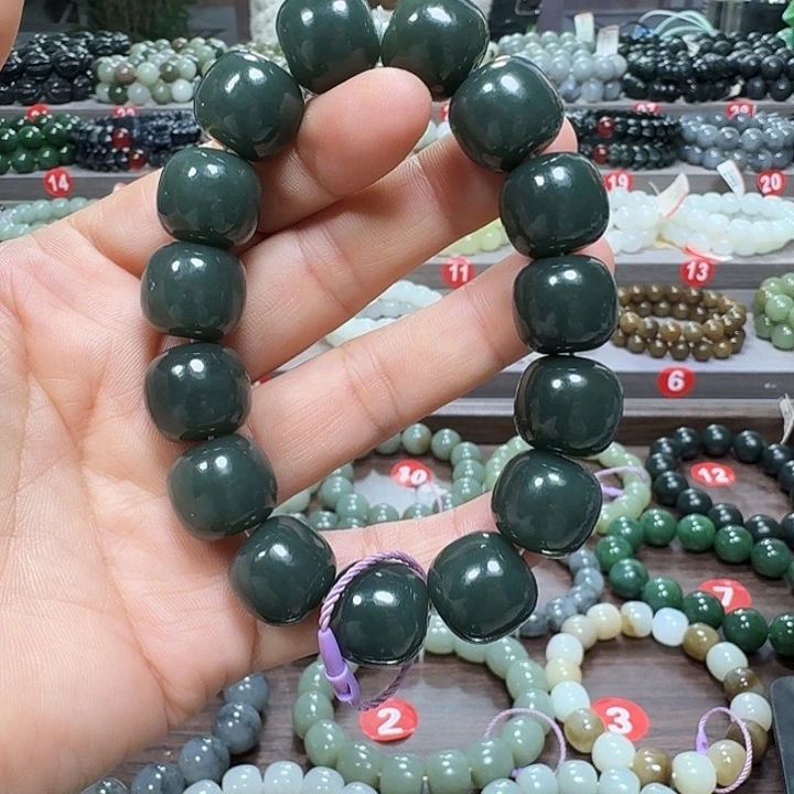 未镶嵌手链和田玉新疆且末蓝老型卡16