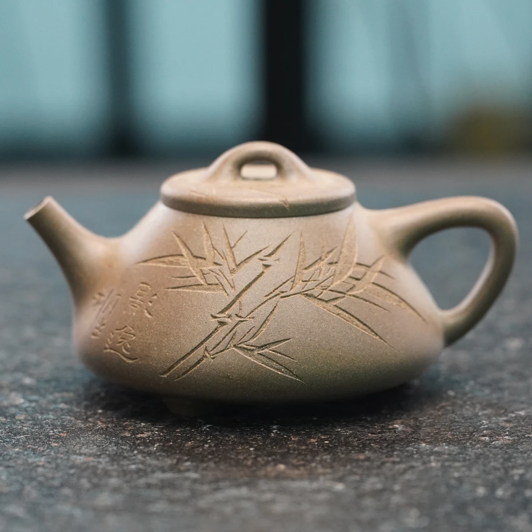 20697 何卫民 青灰段子冶石瓢壶 150cc