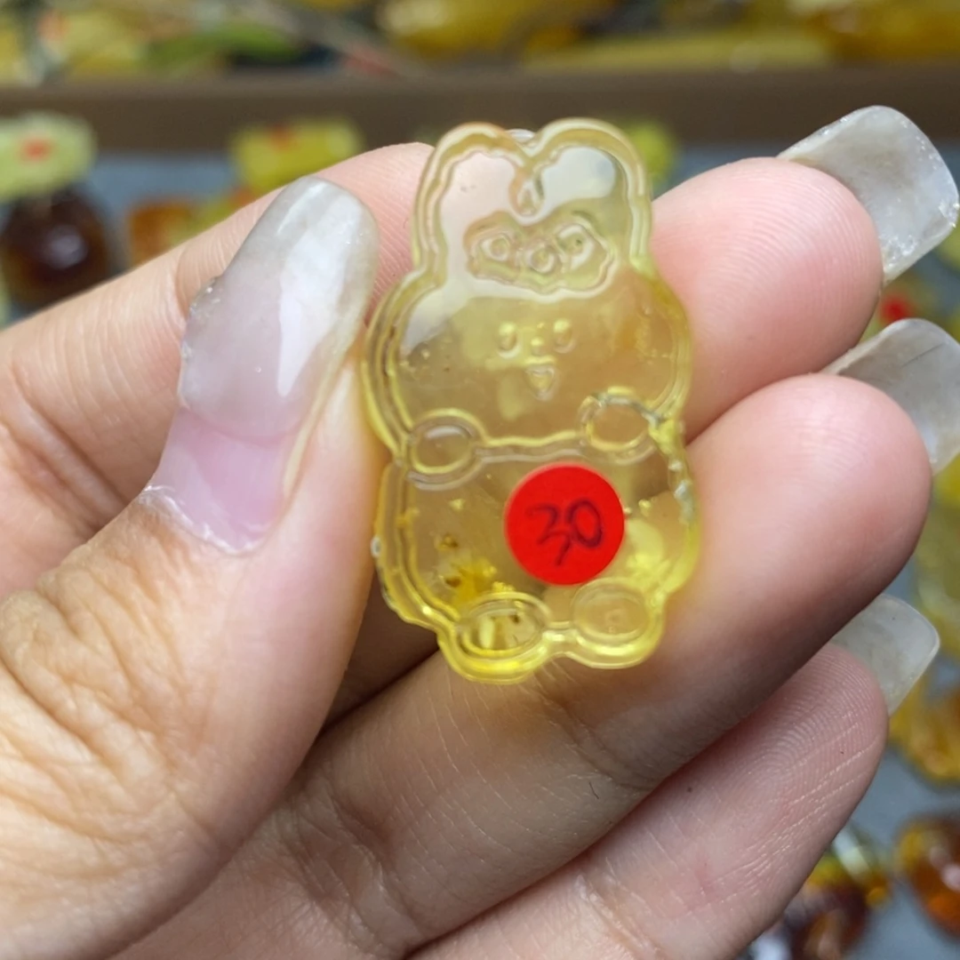 未镶嵌琥珀珠宝奇石