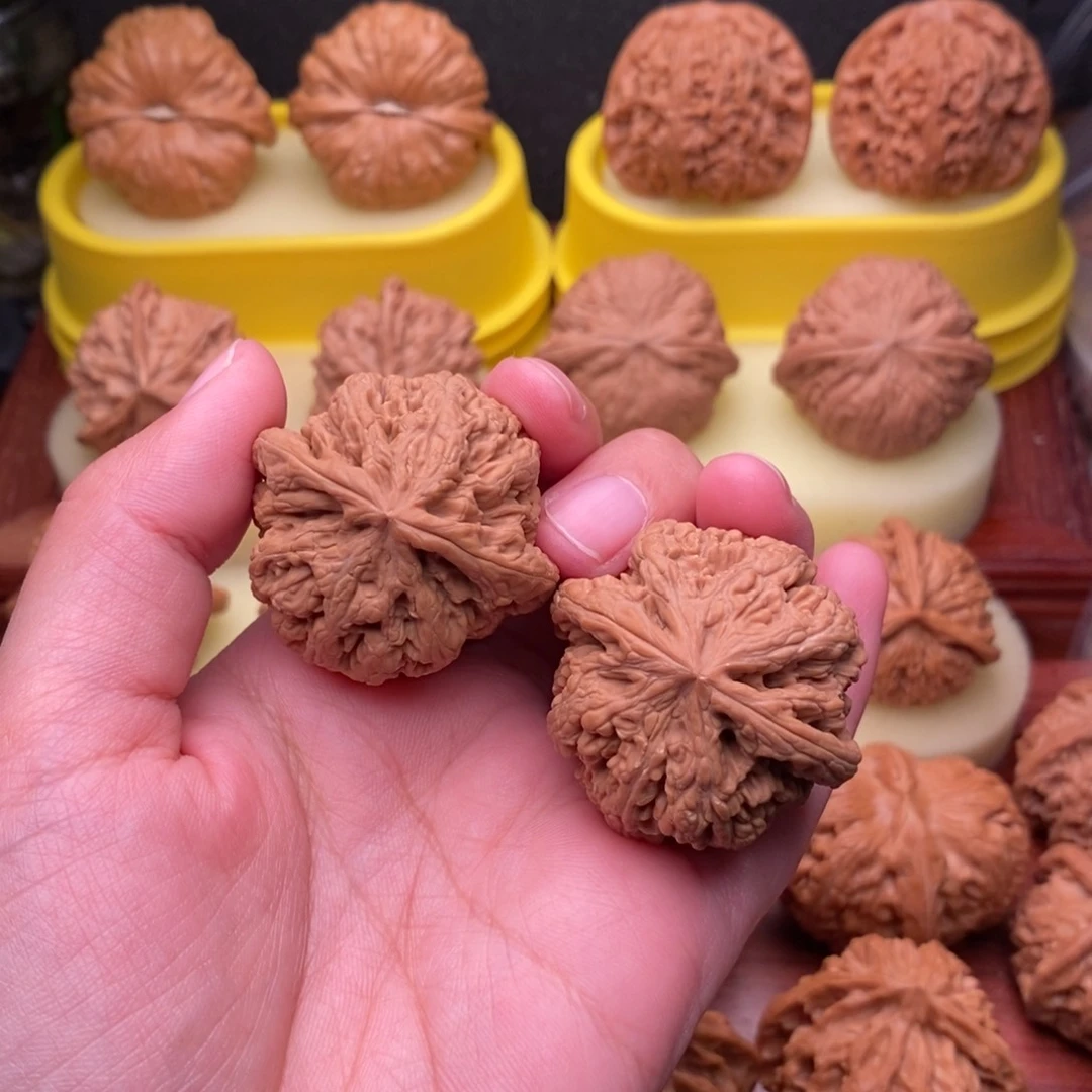 把件文玩核桃爱**动38“精品”球筋“漏”