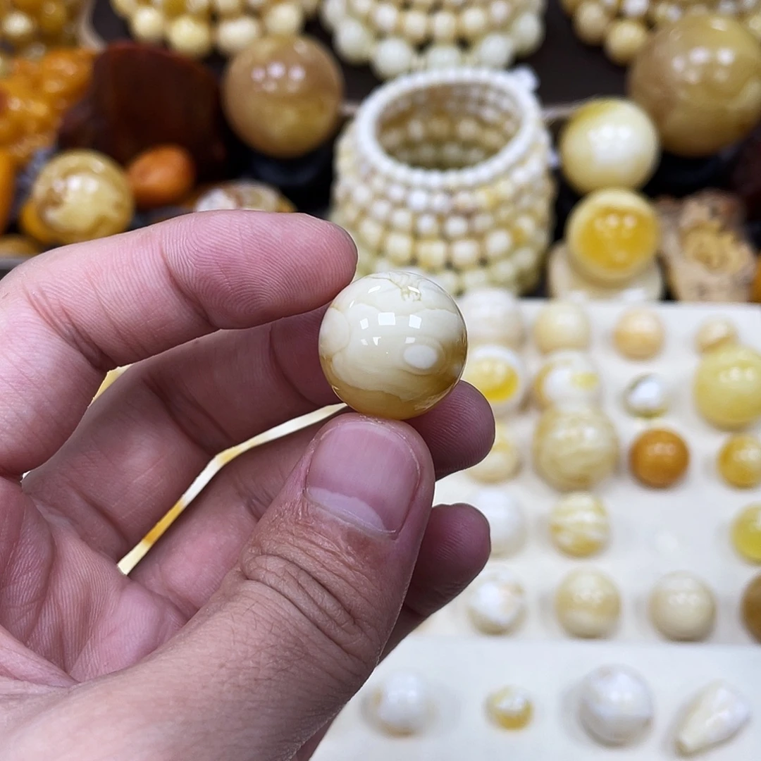蜜蜡未镶嵌珠宝奇石19.1mm【阴阳妖花橘金白】瑕疵圆珠