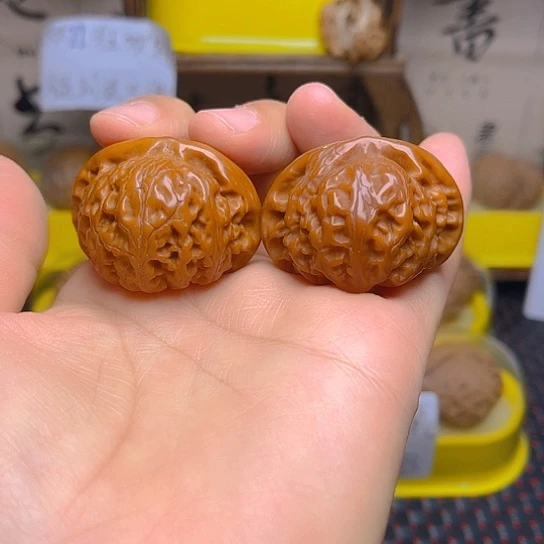 文玩核桃吊坠宫灯
