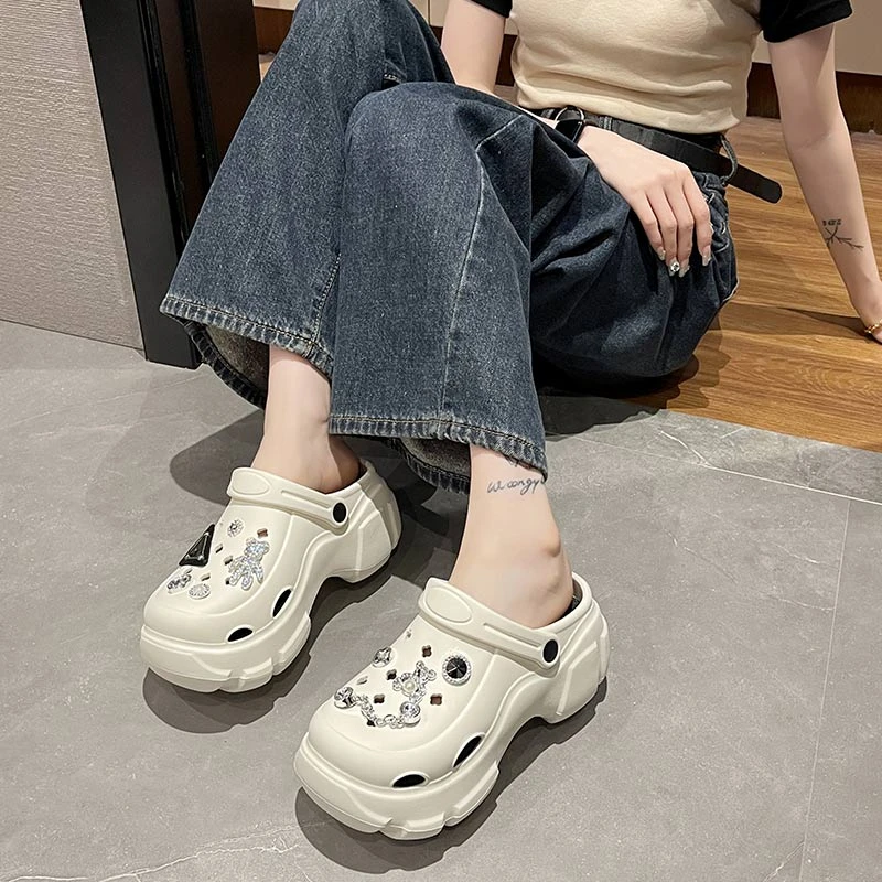 洞洞鞋女款2025新款爆款外穿时尚潮流防滑增高厚底凉鞋