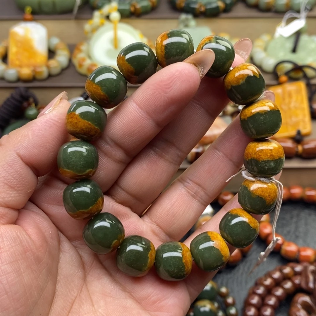 透闪石质玉未镶嵌手串