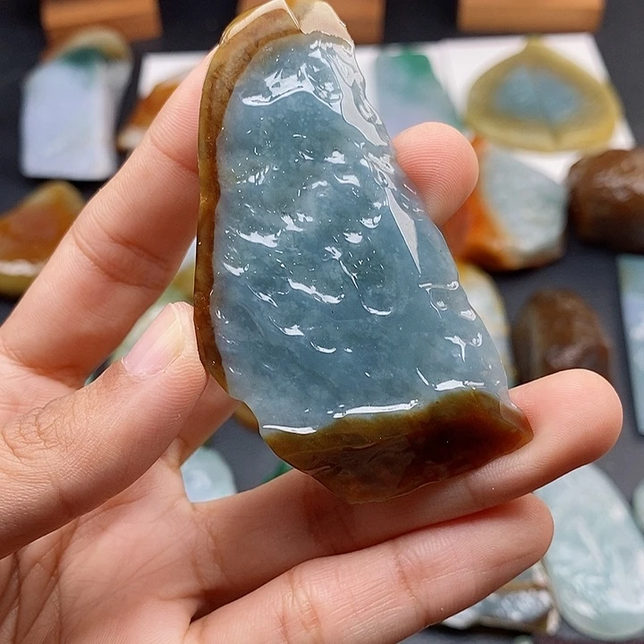 定制翡翠未镶嵌翡翠