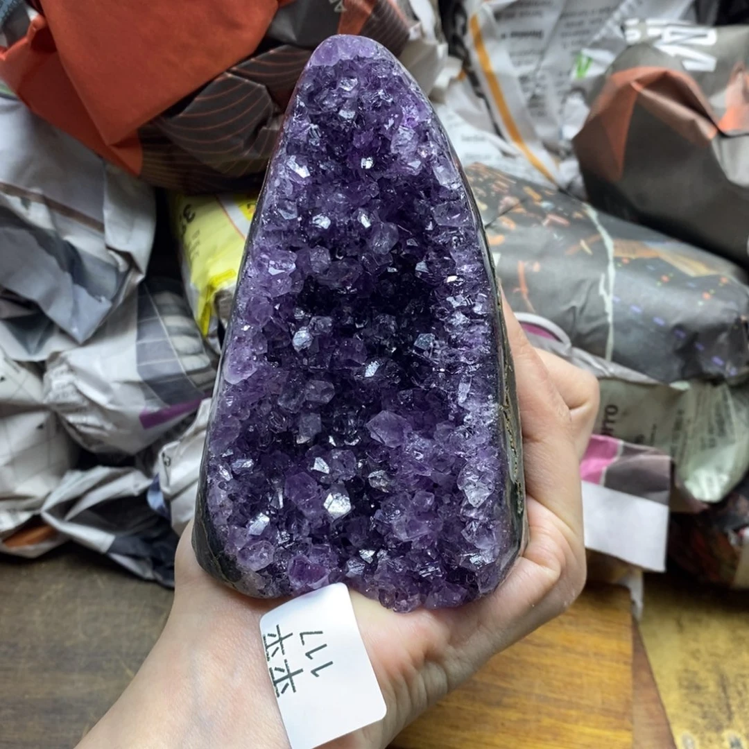 紫晶乌拉圭未镶嵌
