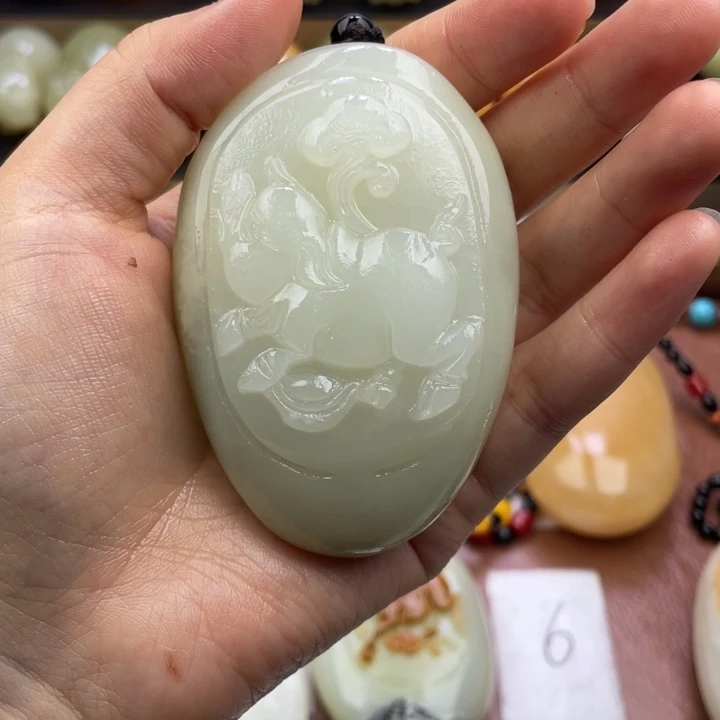 A***a石材天然古青石手把件