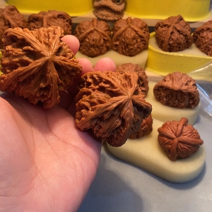 唐****文玩核桃吊坠nnhhhggvv