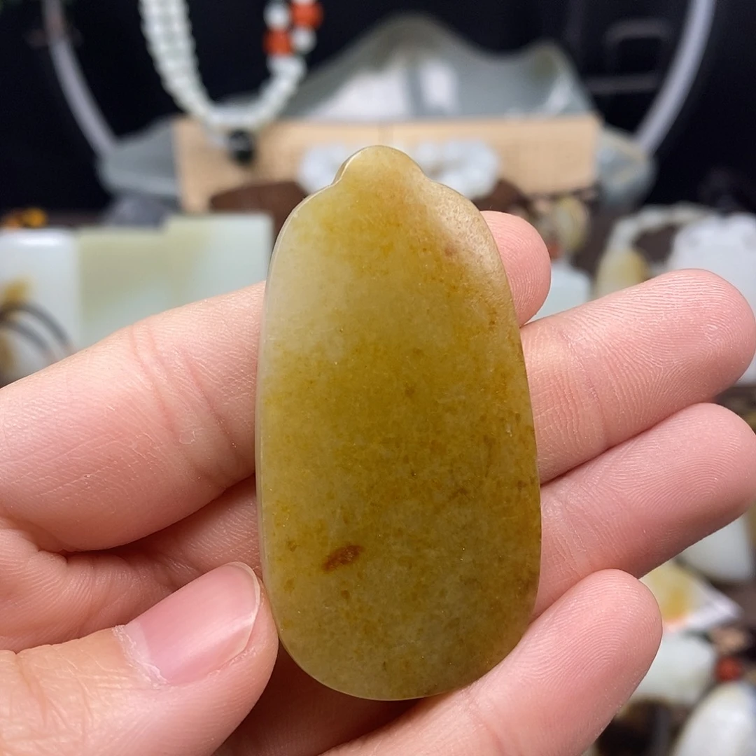 和田玉颈饰未镶嵌35