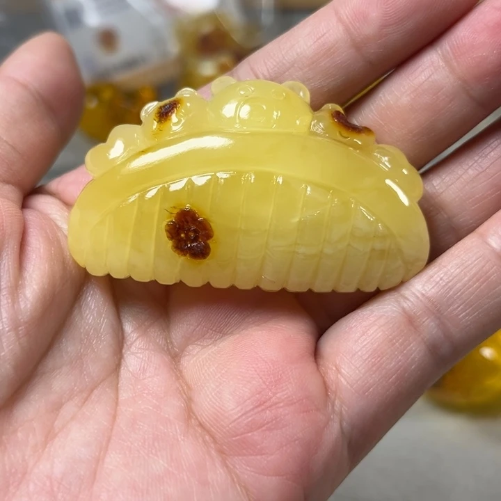 琥珀颈饰未镶嵌琥珀蜜蜡