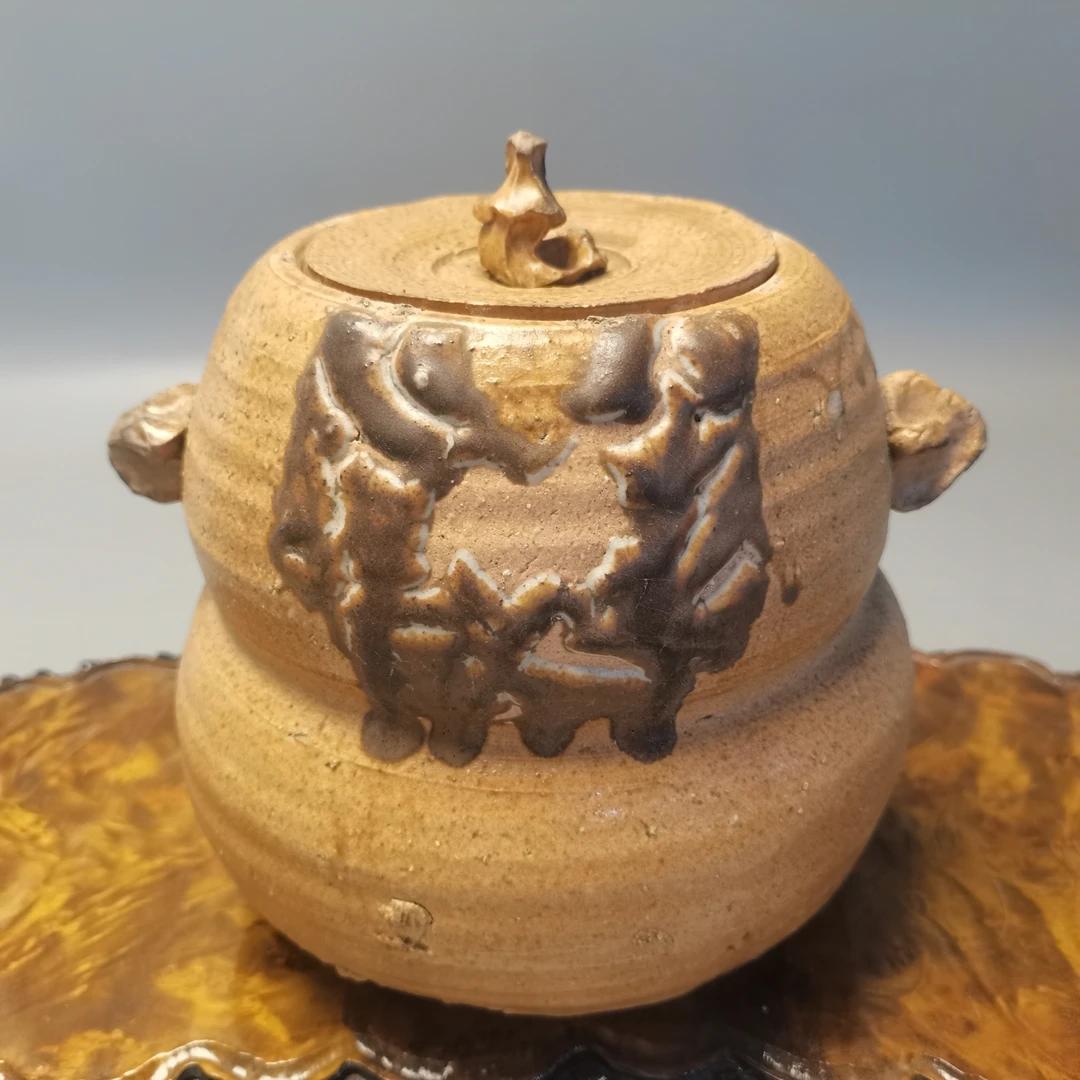 蜜安瓷耳付水指一个