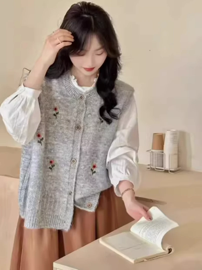 韩系慵懒风花朵针织马甲背心女秋冬衬衫叠穿无袖坎肩外搭毛衣开衫