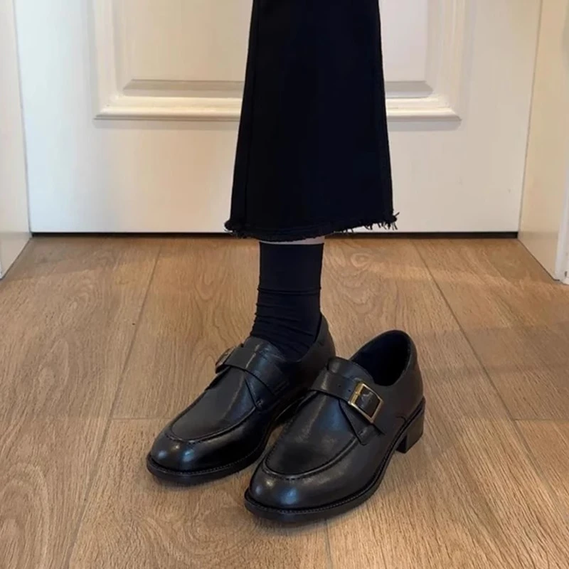 游今希！赫本风小皮鞋女圆头金属皮带扣粗跟不累脚通勤百搭乐福鞋