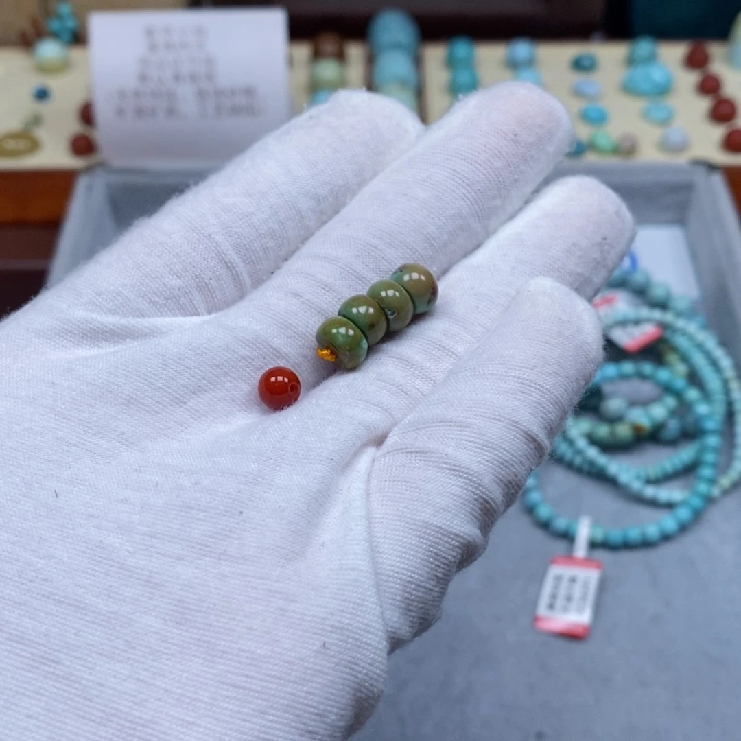 南红玛瑙配饰未镶嵌