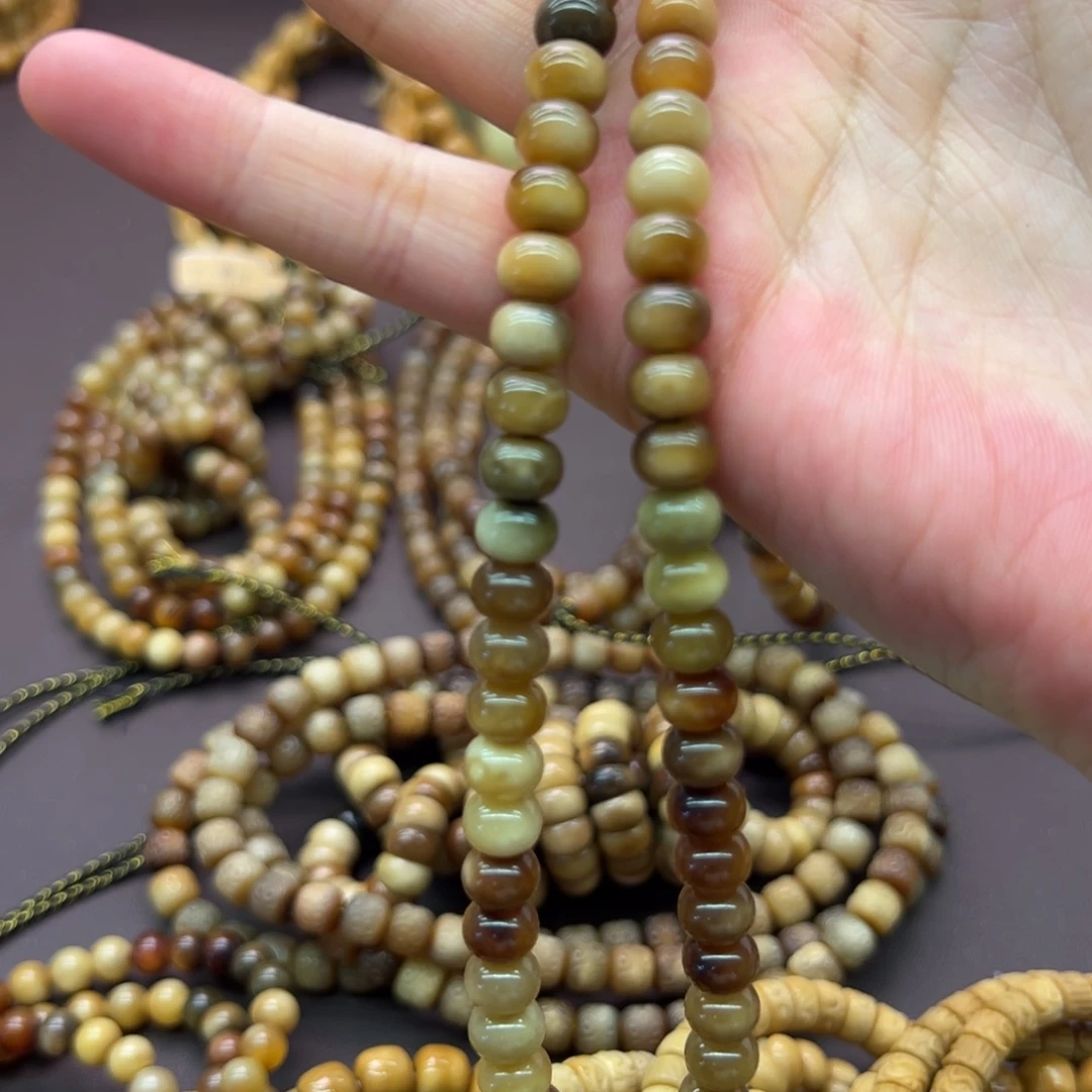 小***哥龙脊菩提吊坠苹果园