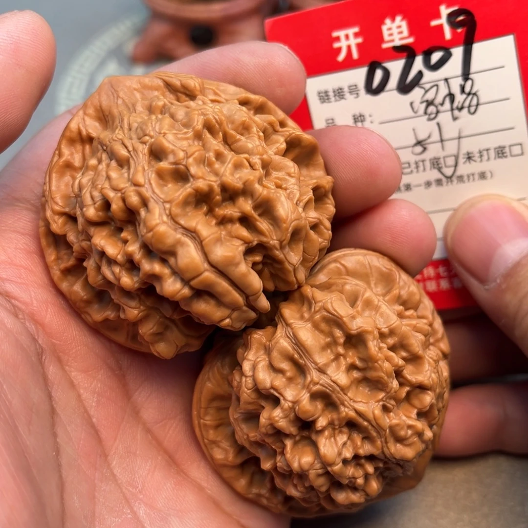 文玩核桃吊坠文玩
