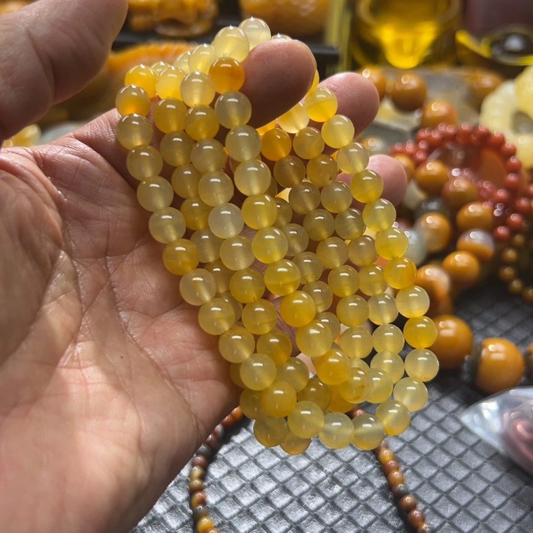 温***荷石英质玉未镶嵌颈饰