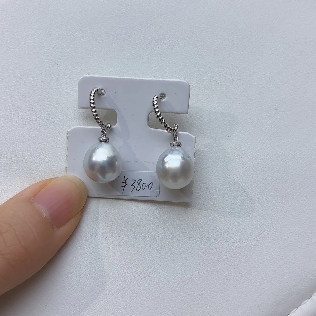 18K金镶嵌海水珍珠耳饰澳白巴洛克耳饰
