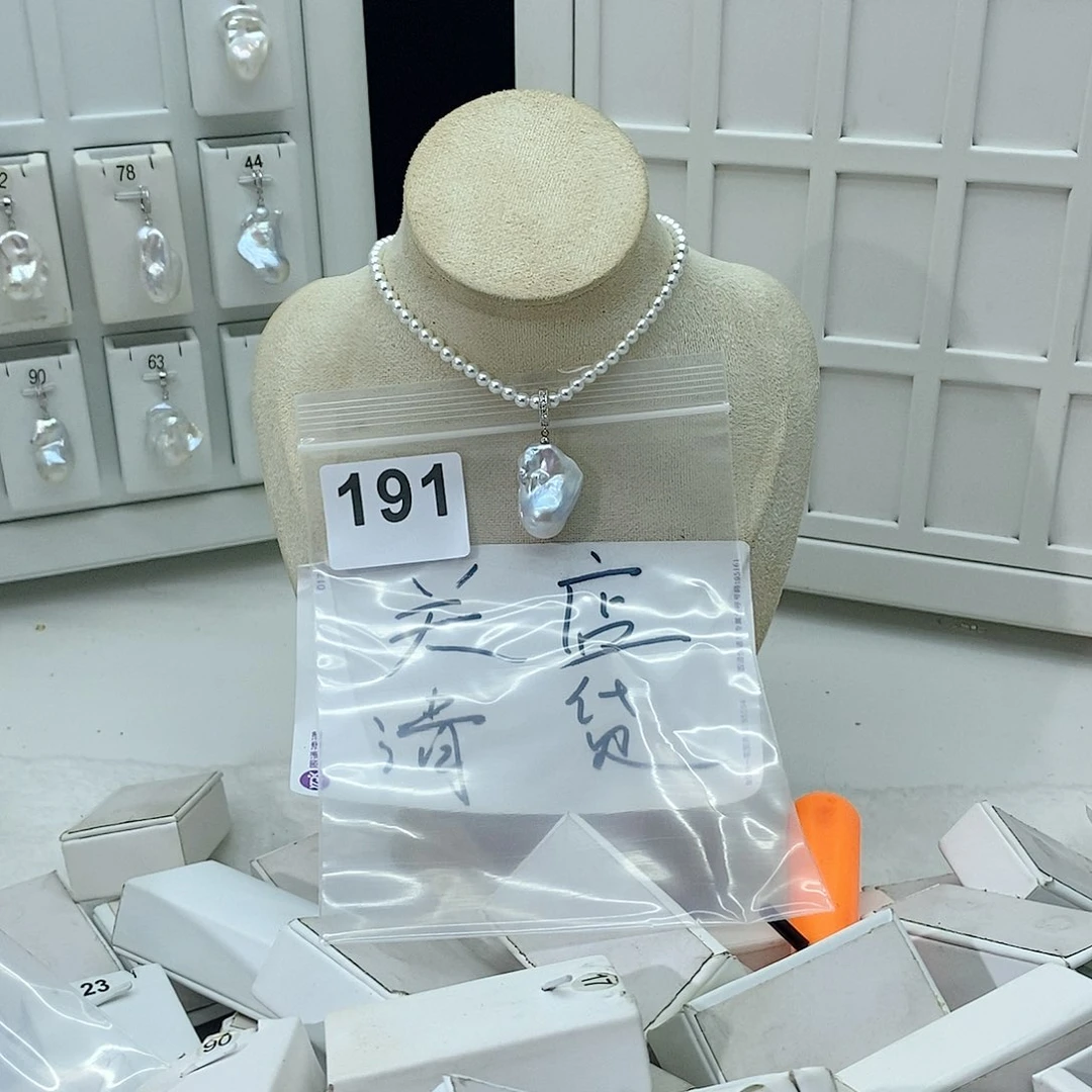 淡水珍珠颈饰合金