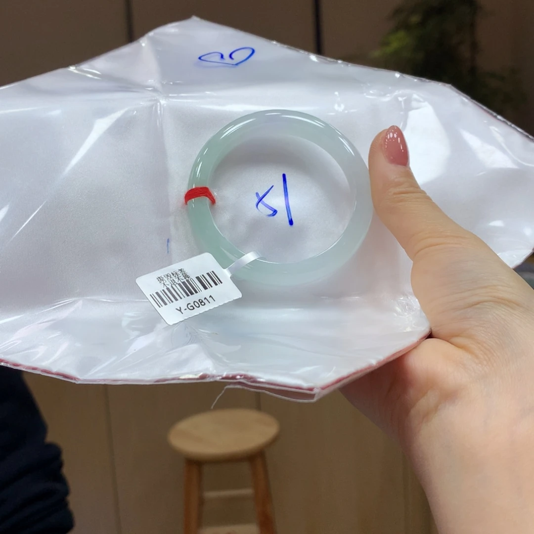 翡翠手镯未镶嵌北*不退不换